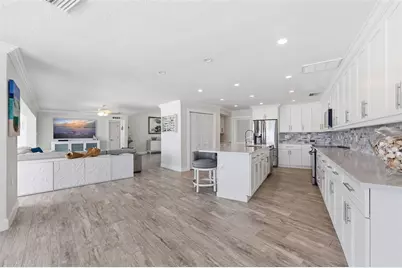 16123 6th Street E, Redington Beach, FL 33708 - Photo 13