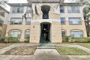 17110 Carrington Park Dr, Tampa, FL 33647 - Photo 3