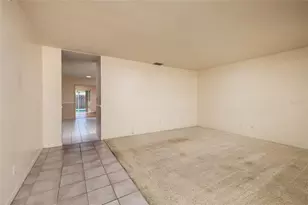 6822 21st St N, Saint Petersburg, FL 33702 - Photo 9