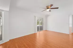 3323 Meadow Run Cir, Venice, FL 34293 - Photo 23