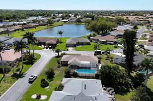 3323 Meadow Run Cir, Venice, FL 34293 - Photo 53