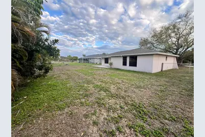 405 SW 43rd Lane, Cape Coral, FL 33914 - Photo 5