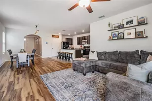 32699 Dashel Palm Ln, Wesley Chapel, FL 33543 - Photo 7