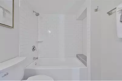 6412 Rockpointe Drive, Tampa, FL 33634 - Photo 19