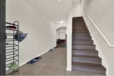 10219 Hawk Storm Avenue, Tampa, FL 33610 - Photo 3