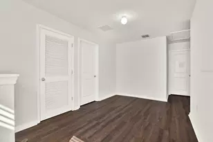 10219 Hawk Storm Ave, Tampa, FL 33610 - Photo 15