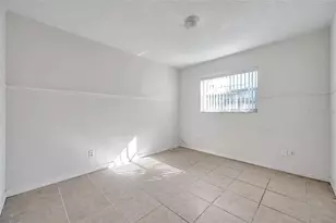 926 Lake Palms Dr, Largo, FL 33771 - Photo 19