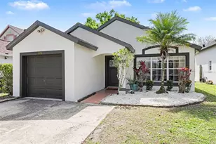 5214 Creekmore Ln, Tampa, FL 33624 - Photo 5
