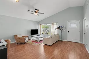 5214 Creekmore Ln, Tampa, FL 33624 - Photo 7