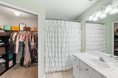 5214 Creekmore Lane, Tampa, FL 33624 - Photo 17