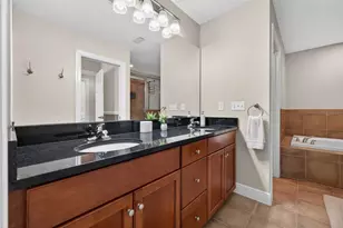 184 Valencia Cir, Saint Petersburg, FL 33716 - Photo 25