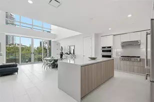 400 Central Ave, Saint Petersburg, FL 33701 - Photo 9