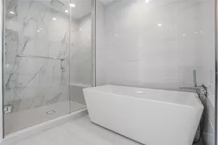 400 Central Ave, Saint Petersburg, FL 33701 - Photo 19