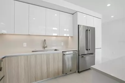 400 Central Avenue #303, Saint Petersburg, FL 33701 - Photo 11