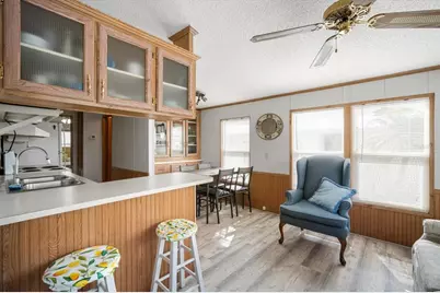 35045 Cynthia Avenue, Zephyrhills, FL 33541 - Photo 7