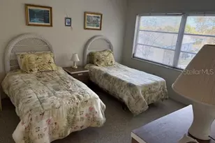 4700 Cove Cir, Saint Petersburg, FL 33708 - Photo 9