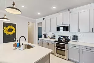 2456 Arbor Wind Dr, Lutz, FL 33558 - Photo 11