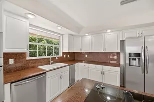 6107 Marbella Blvd, Apollo Beach, FL 33572 - Photo 21
