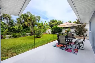 2597 Crescent Dr, Largo, FL 33770 - Photo 29