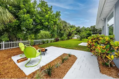 2597 Crescent Drive, Largo, FL 33770 - Photo 33