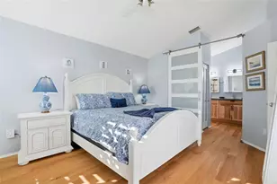 732 Lighthouse Dr, Tarpon Springs, FL 34689 - Photo 23