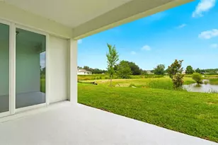 37821 Clinch Cir, Zephyrhills, FL 33540 - Photo 21