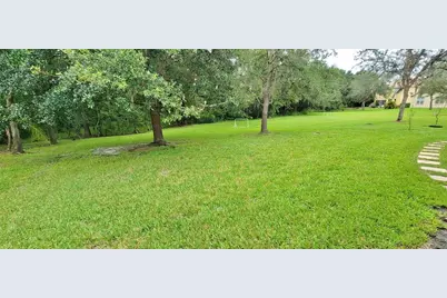 18009 Maui Isle Drive, Tampa, FL 33647 - Photo 35