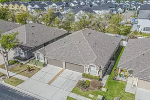 1123 Bensbrooke Dr, Wesley Chapel, FL 33543 - Photo 3