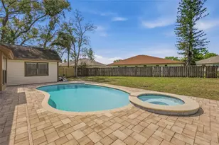 576 Channel Ct, Palm Harbor, FL 34684 - Photo 29