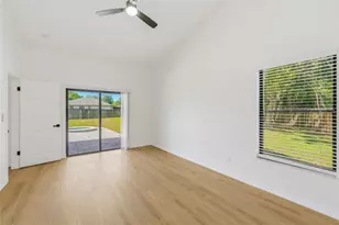 576 Channel Ct, Palm Harbor, FL 34684 - Photo 17