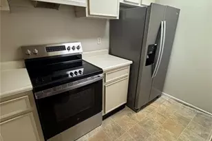 3028 Bonaventure Cir, Palm Harbor, FL 34684 - Photo 3