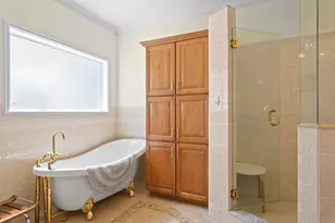 13548 Lake Magdalene Dr, Tampa, FL 33613 - Photo 25