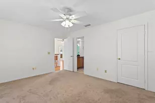 13548 Lake Magdalene Dr, Tampa, FL 33613 - Photo 43