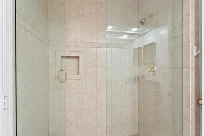 13548 Lake Magdalene Drive, Tampa, FL 33613 - Photo 27