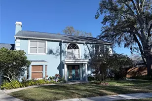 13548 Lake Magdalene Dr, Tampa, FL 33613 - Photo 1