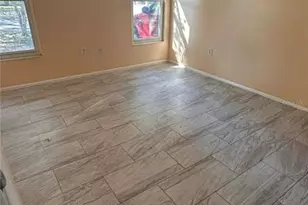 6204 38th Ave W, Bradenton, FL 34209 - Photo 5