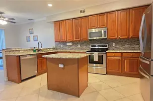 10021 Hart Branch Cir, Orlando, FL 32832 - Photo 7
