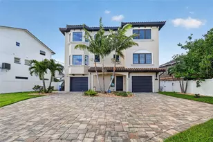 13 Treasure Ln, Treasure Island, FL 33706 - Photo 1