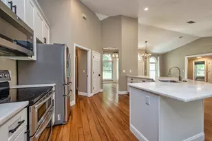 5318 Lenoir Ct, Plant City, FL 33566 - Photo 11