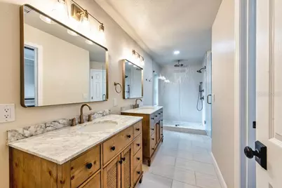 5318 Lenoir Court, Plant City, FL 33566 - Photo 17