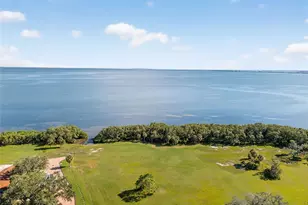 1835 Serpentine Dr S, Saint Petersburg, FL 33712 - Photo 73