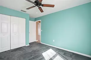 37443 Redberry Ct, Zephyrhills, FL 33542 - Photo 17