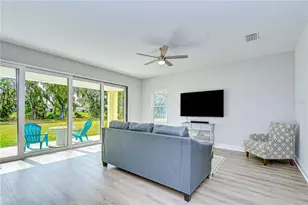 14733 Gallop Run Dr, Lithia, FL 33547 - Photo 9