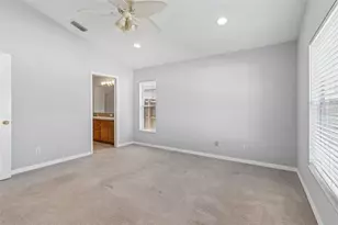 2909 Billingham Dr, Land O Lakes, FL 34639 - Photo 13