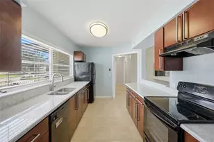 2371 Indigo Dr, Clearwater, FL 33763 - Photo 9