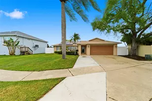 3022 Jackson Dr, Holiday, FL 34691 - Photo 9