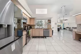 348 Florian Way, Spring Hill, FL 34609 - Photo 7