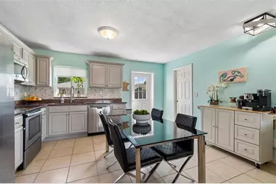 6882 62nd Avenue N, Pinellas Park, FL 33781 - Photo 7