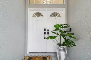 1062 Greenturf Rd, Spring Hill, FL 34608 - Photo 5