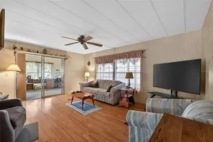 39213 Flora Ave, Zephyrhills, FL 33542 - Photo 15